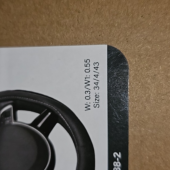 Car Pass Steering Wheel Cover - Picture 3 of 3